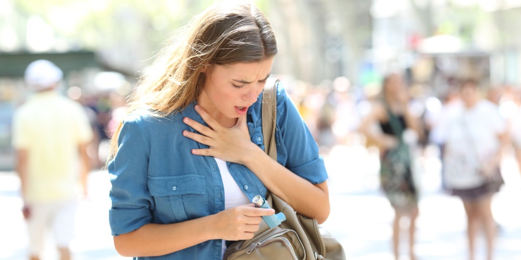 asthmatic-girl-suffering-an-attack-and-searching-inhaler-picture-id1030853356 asthmatic-girl-suffering-an-attack-and-searching-inhaler-picture-id1030853356
