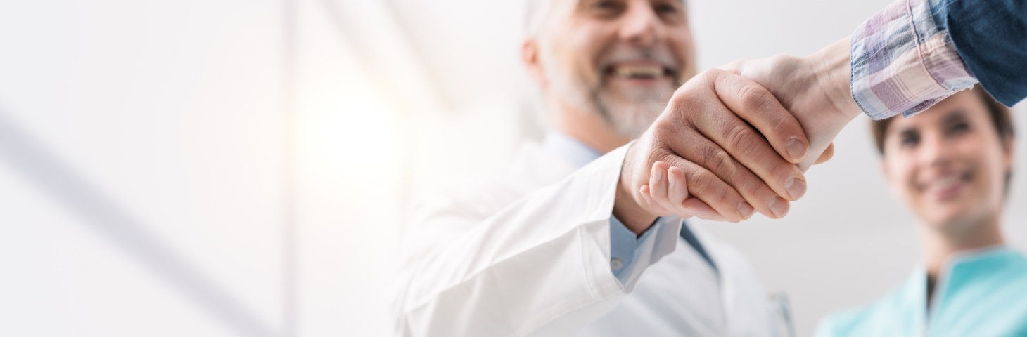 doctor-shaking-hands-with-patient-356527-edited doctor-shaking-hands-with-patient-356527-edited